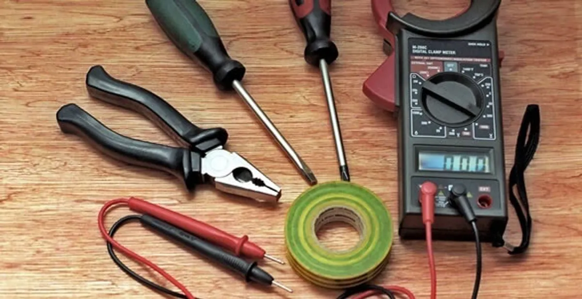 Home electrical inspection using professional testing and diagnostic tools in Littleton, CO